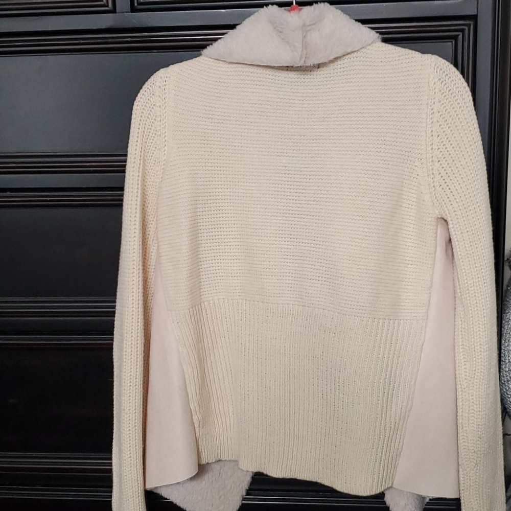 Cardigan - Picture 5 of 6